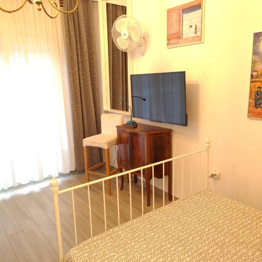 Promenade Apartment With Sea View Thessaloniki Exterior photo