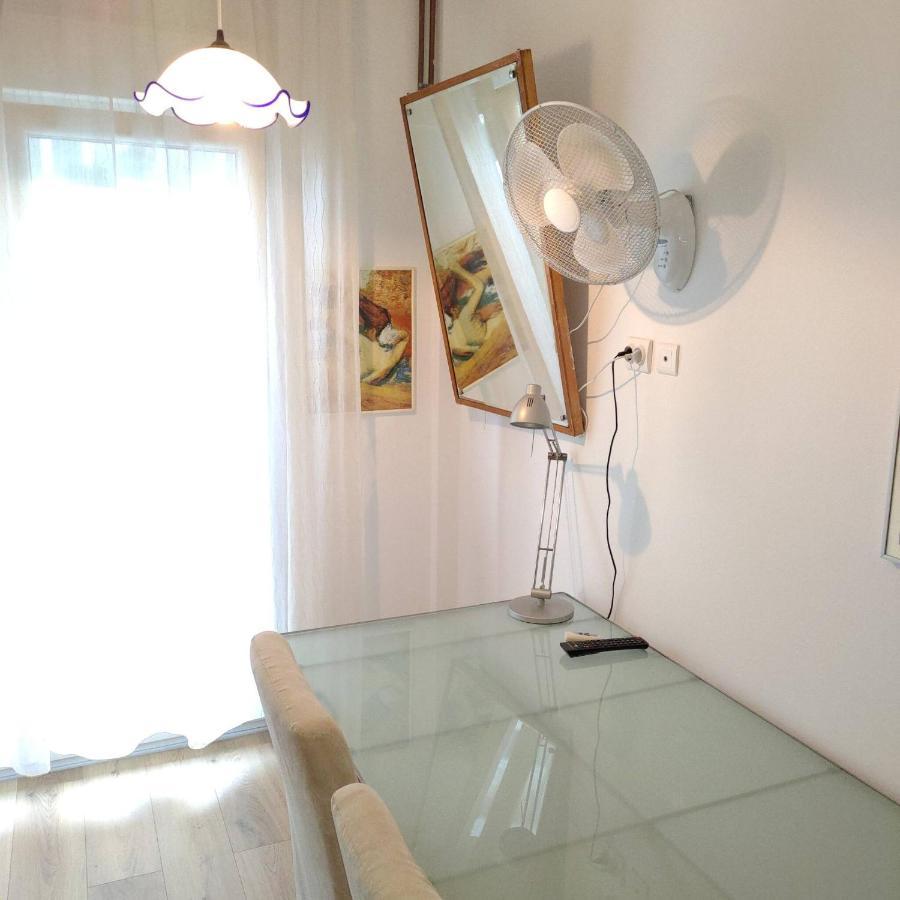 Promenade Apartment With Sea View Thessaloniki Exterior photo